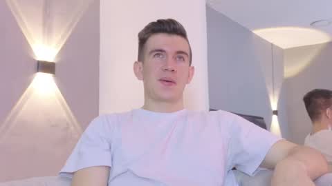 mikael online show from April 16, 4:34 am