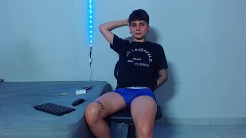 Mike IMDEPENDIENT MODEL online show from November 12, 2:06 am