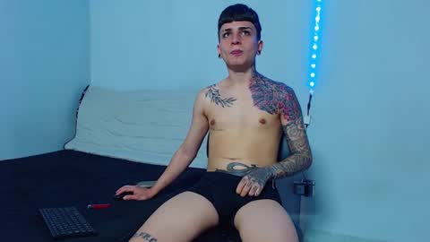 Mike IMDEPENDIENT MODEL online show from February 15, 4:45 pm