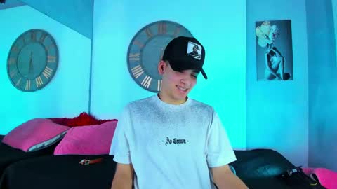 Mike 0233 online show from January 21, 4:22 am