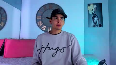 Mike 0233 online show from December 28, 3:37 am