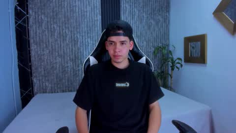 Mike 0233 online show from October 7, 5:00 am