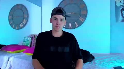 Mike 0233 online show from December 21, 4:41 am