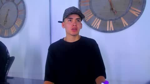 Mike 0233 online show from January 11, 8:22 am