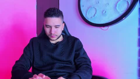 Mike  online show from April 13, 11:44 am