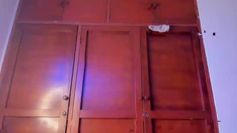 mike_d1030 online show from April 4, 3:42 pm