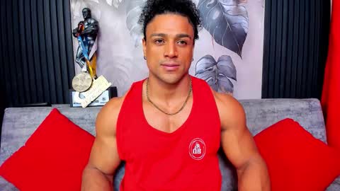Snapshot of mike_estevess chatting on October 6, 12:15 am   online show from October 6, 12:15 am