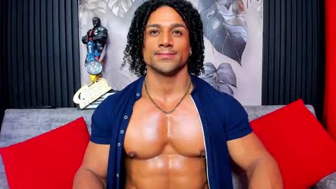 Snapshot of mike_estevess chatting on September 15, 6:31 pm   online show from September 15, 6:31 pm