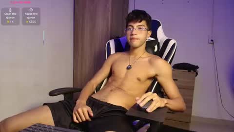 Mike Pineapple online show from July 14, 3:44 am