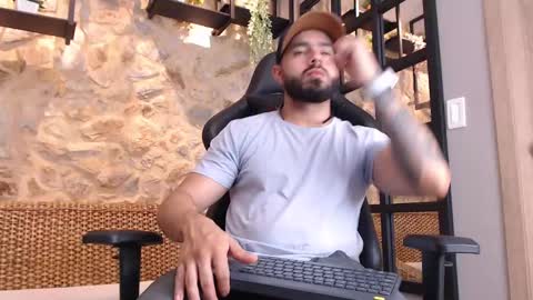 Mike Blare online show from January 17, 7:42 pm