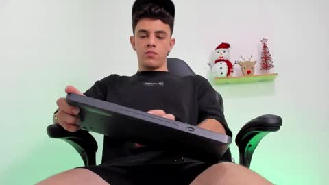 Mike Cooper online show from December 21, 11:57 pm