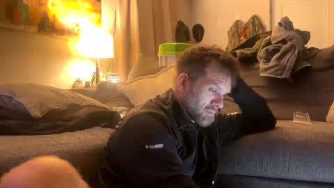 mikehoncho1381 online show from December 30, 1:37 am