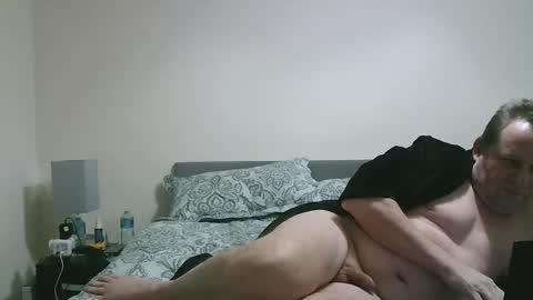 mikekruger02 online show from November 24, 8:15 am