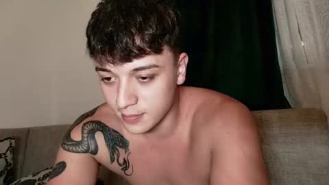 MikeLaur online show from September 19, 9:36 pm