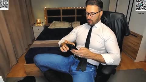 Mike    online show from December 9, 12:09 pm