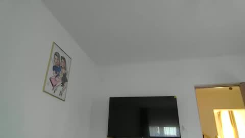 milfhunter195 online show from April 15, 3:34 pm