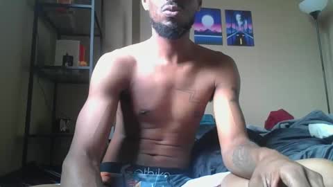 Milk Chocolate Sensei online show from January 7, 4:37 pm