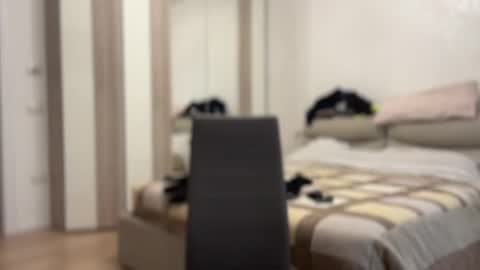 Carlos online show from January 8, 9:00 am