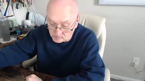 millenium0129 online show from February 25, 7:04 pm