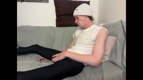 SlimnHungOH online show from December 15, 1:24 am