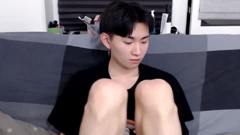 Snapshot of miram_yoo chatting on January 15, 8:16 pm              online show from January 15, 8:16 pm