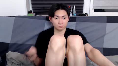 Snapshot of miram_yoo chatting on January 30, 3:33 am              online show from January 30, 3:33 am