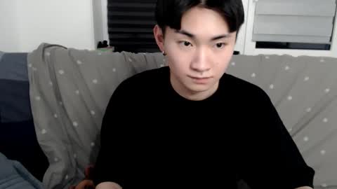 Snapshot of miram_yoo chatting on March 2, 9:19 pm              online show from March 2, 9:19 pm