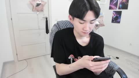 Snapshot of miram_yoo chatting on March 9, 4:16 am              online show from March 9, 4:16 am