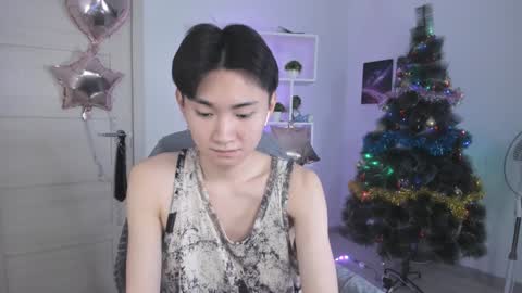 Snapshot of miram_yoo chatting on January 7, 7:06 pm              online show from January 7, 7:06 pm