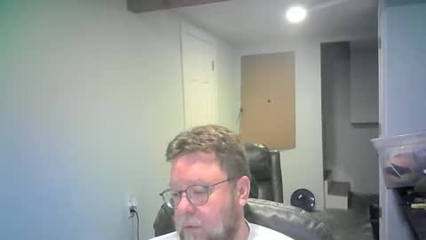 Mr. Happy online show from February 27, 2:45 am