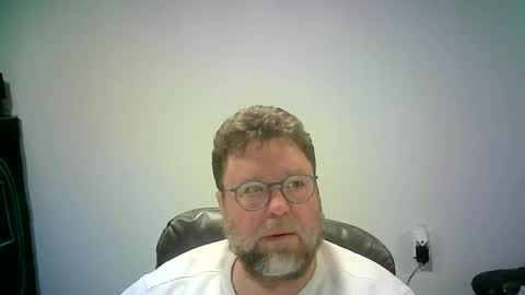 Mr. Happy online show from November 4, 6:47 am