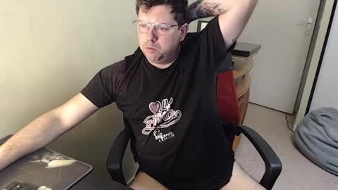 Snapshot of mistercoeur1 chatting on February 12, 8:06 am mistercoeur online show from February 12, 8:06 am