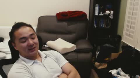 Eric online show from August 9, 3:14 am