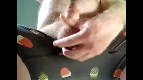 Snapshot of mit1980 chatting on January 2, 12:34 am Mit online show from January 2, 12:34 am