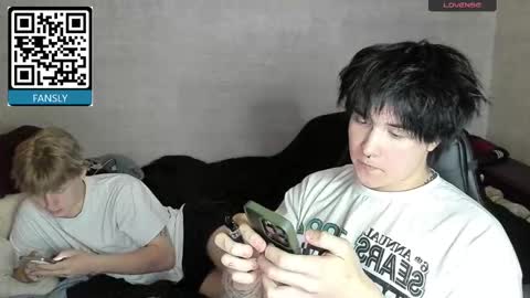 MeowMiku online show from September 20, 6:30 pm