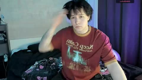 MeowMiku online show from December 17, 6:58 pm