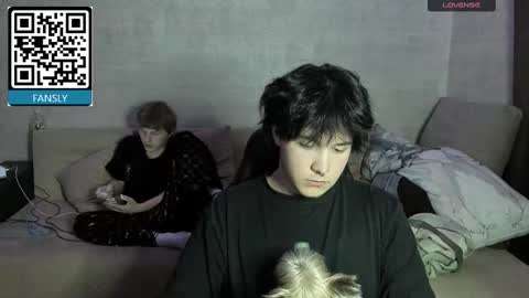 MeowMiku online show from September 17, 6:20 pm