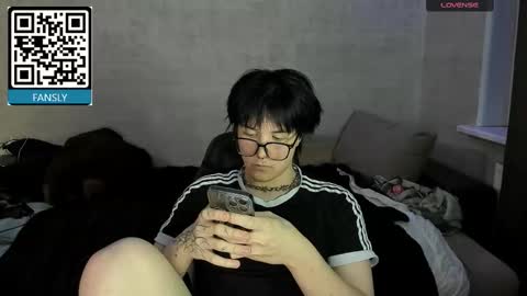 MeowMiku online show from October 16, 5:54 pm