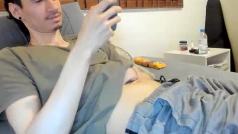 DigBreed online show from November 26, 2:14 am