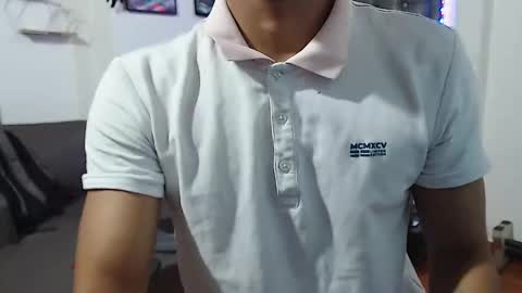 Snapshot of monkey_uchiha77 chatting on February 12, 12:44 pm simon dice online show from February 12, 12:44 pm