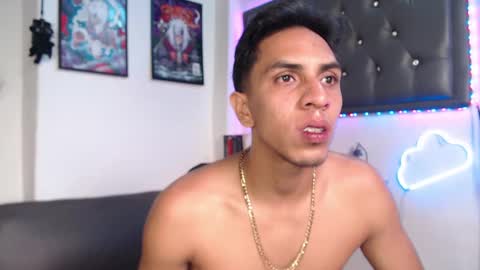 Snapshot of monkey_uchiha77 chatting on March 8, 1:34 pm simon dice online show from March 8, 1:34 pm