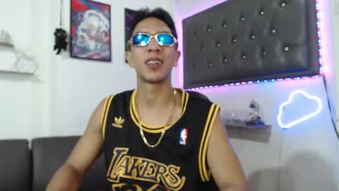 Snapshot of monkey_uchiha77 chatting on March 5, 12:33 pm simon dice online show from March 5, 12:33 pm