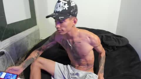 monkeyd_66 online show from February 24, 1:21 pm