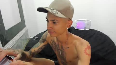 monkeyd_66 online show from January 25, 8:53 pm