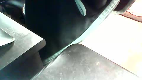 monkeypants0 online show from January 7, 10:59 pm