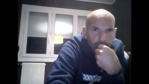 montmasse online show from April 5, 7:43 pm