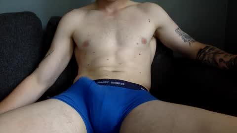 morowin_ online show from June 1, 12:49 pm