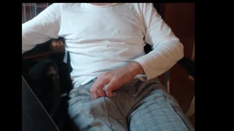 Snapshot of mpmimp chatting on October 18, 10:58 pm mpmimp online show from October 18, 10:58 pm