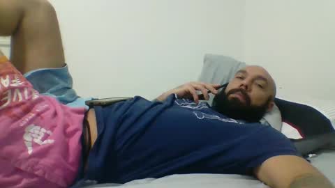 Snapshot of mr8plus chatting on January 30, 3:33 am Mr8 online show from January 30, 3:33 am