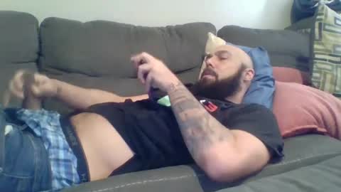 Snapshot of mr8plus chatting on February 28, 10:06 pm Mr8 online show from February 28, 10:06 pm